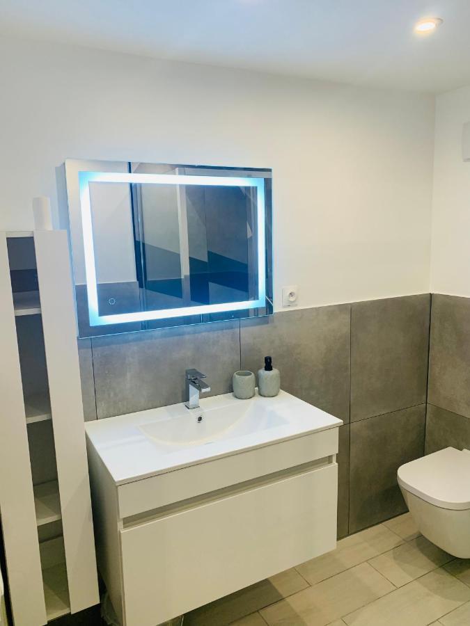 Appartement cocooning pour un séjours à Tende Exterior foto